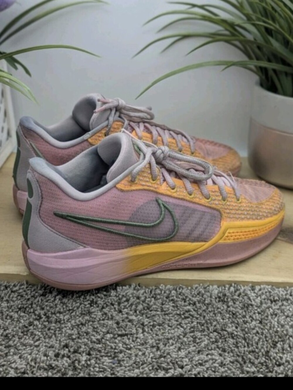 Nike Sabrina 1 West Coast Women's Size 8.5 Running Walking Casual Comfort Shoes